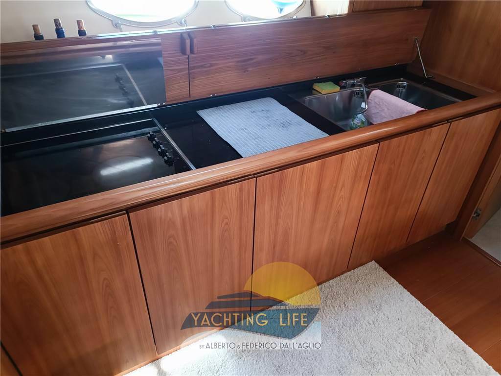 Pershing 54'