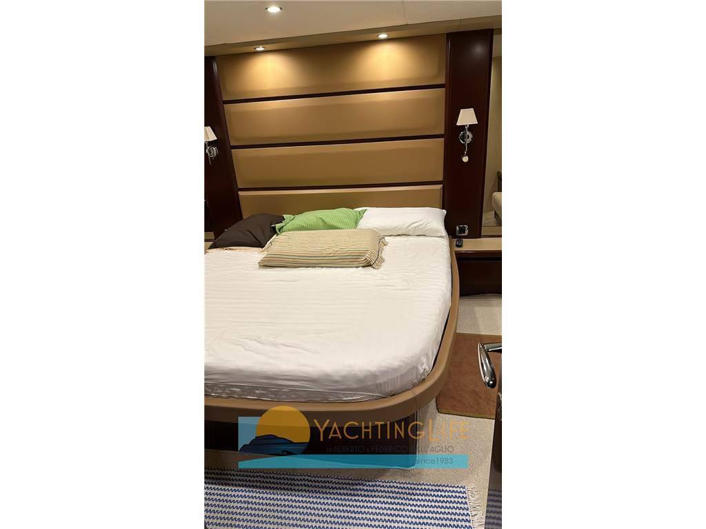 Princess yachts V 65