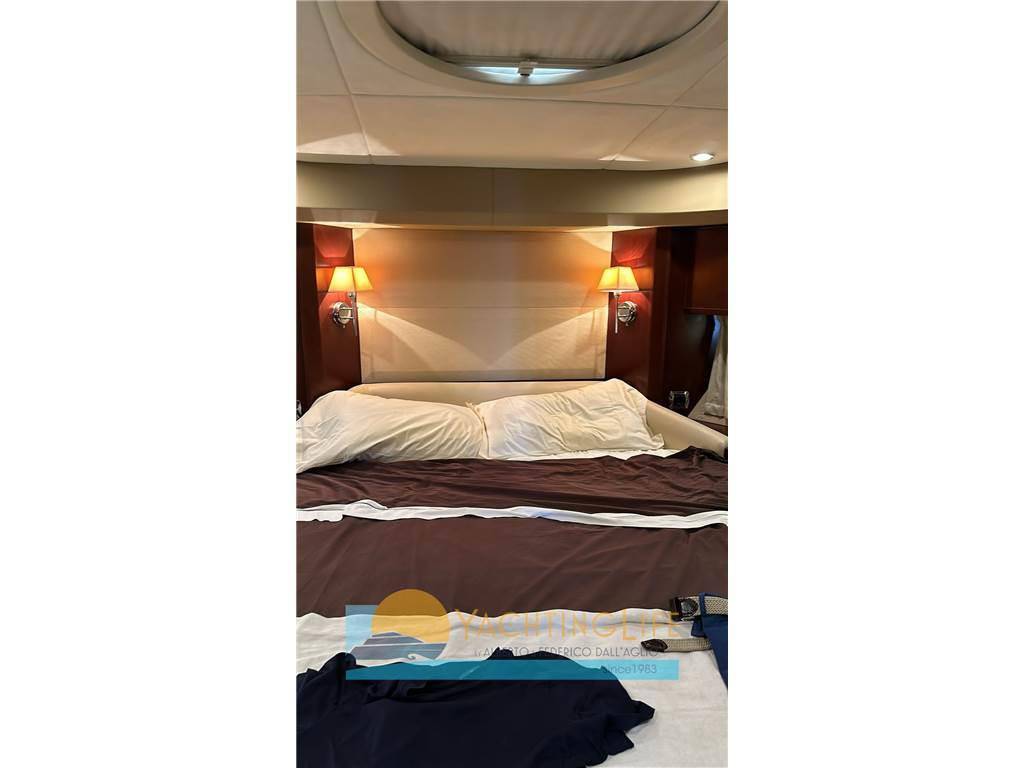 Princess yachts V 65