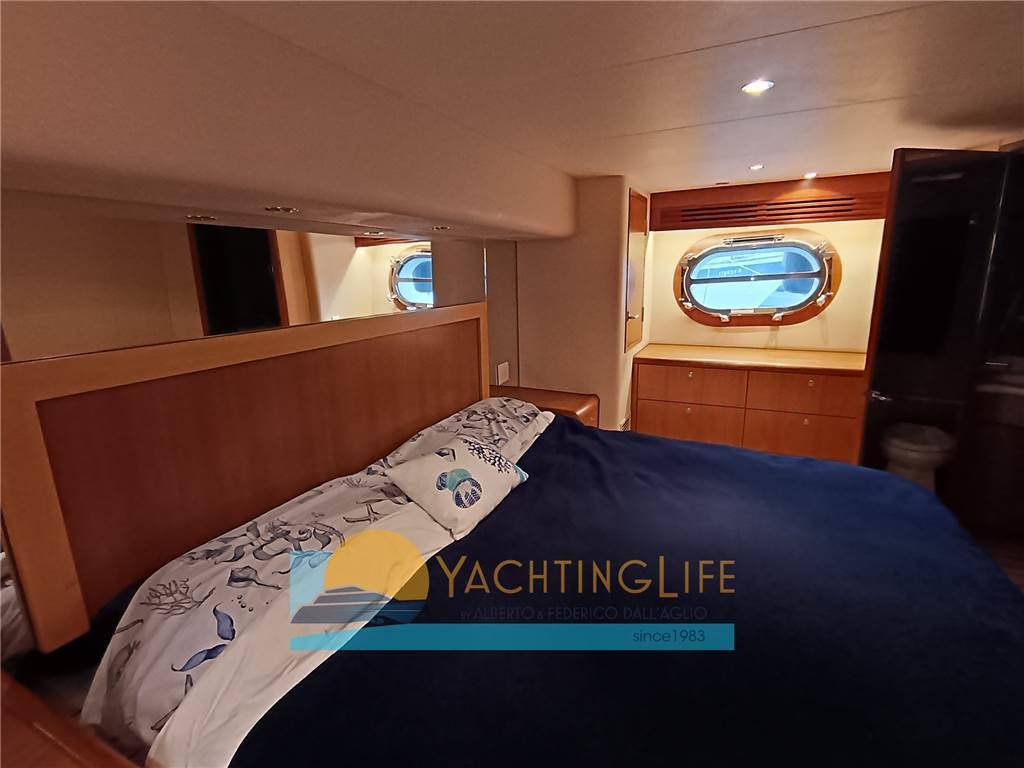 Hatteras 64 convertible