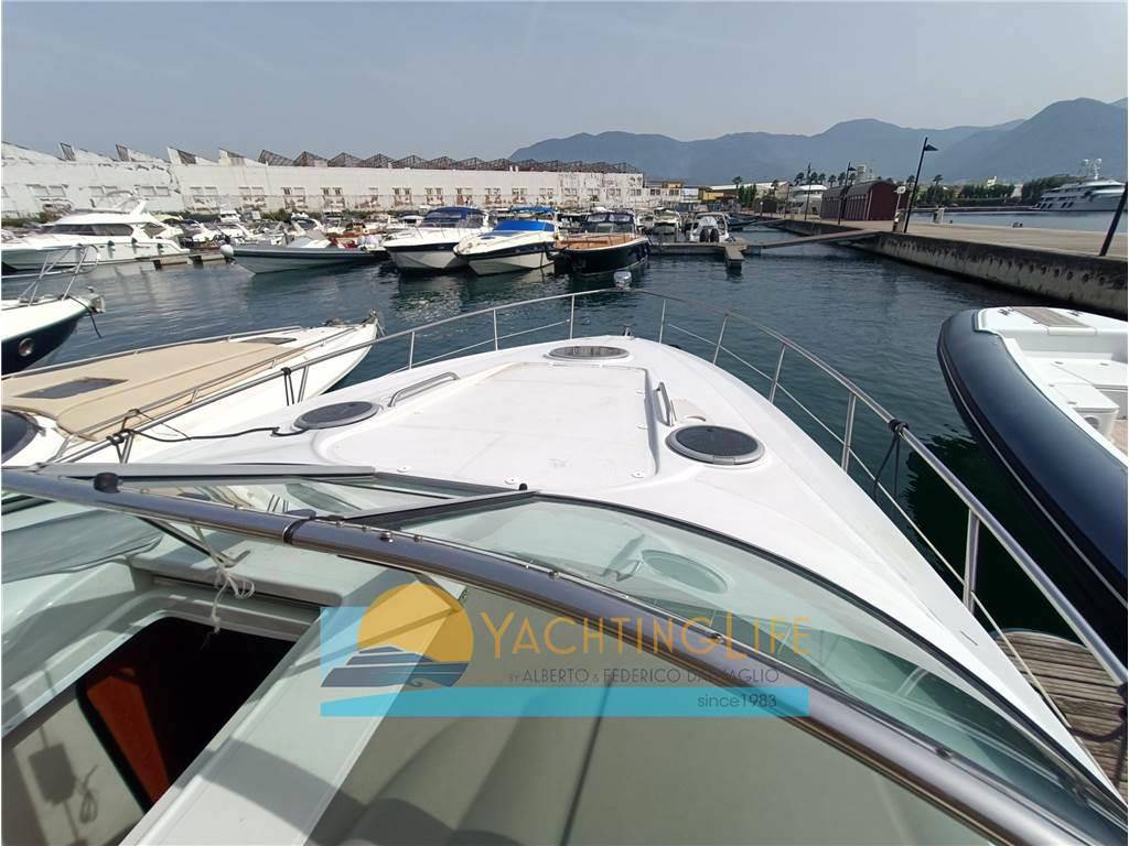 Crownline 340cr