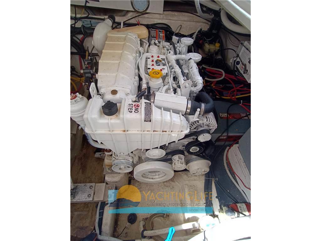 Crownline 340cr