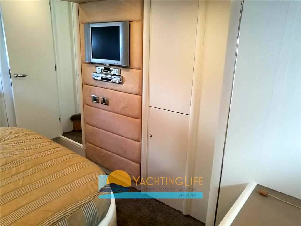 Sunseeker Predator 68
