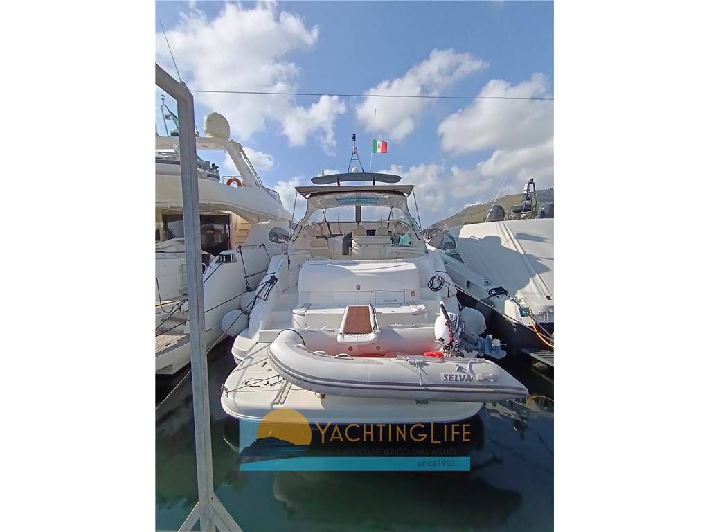 Cruisers yachts 5470 express