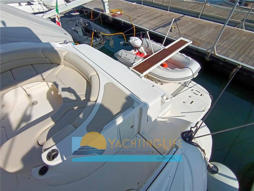 Cruisers yachts 5470 express