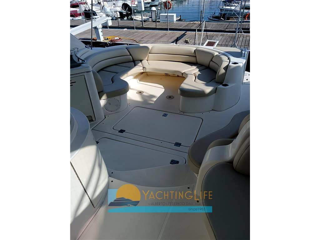 Cruisers yachts 5470 express