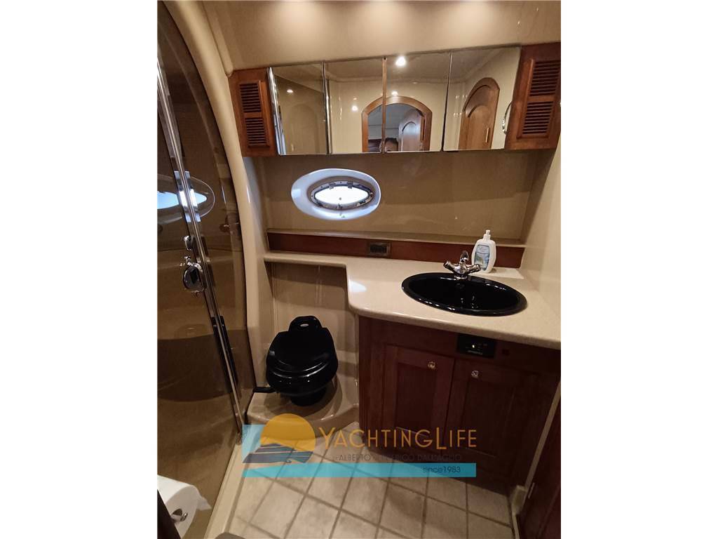 Cruisers yachts 5470 express