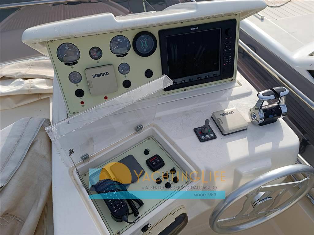 Ferretti yachts 500