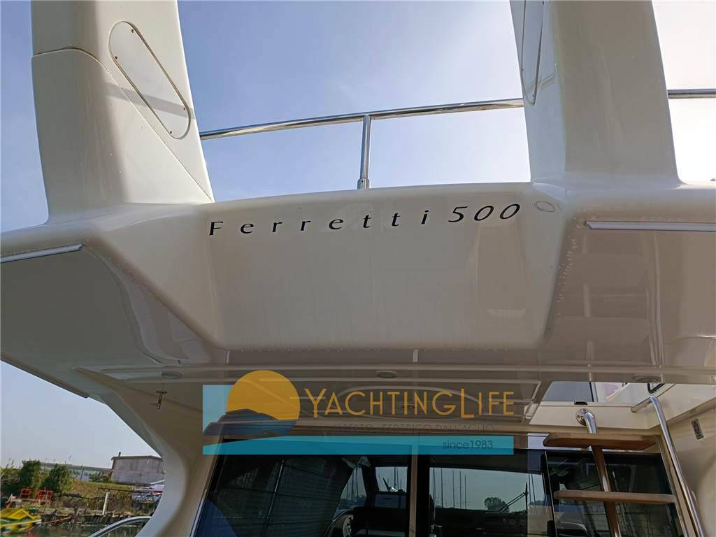 Ferretti yachts 500