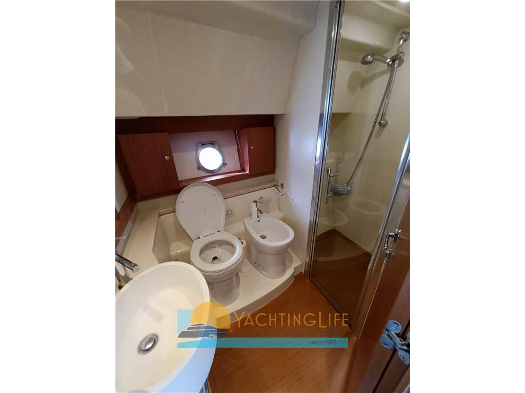 Ferretti yachts 500