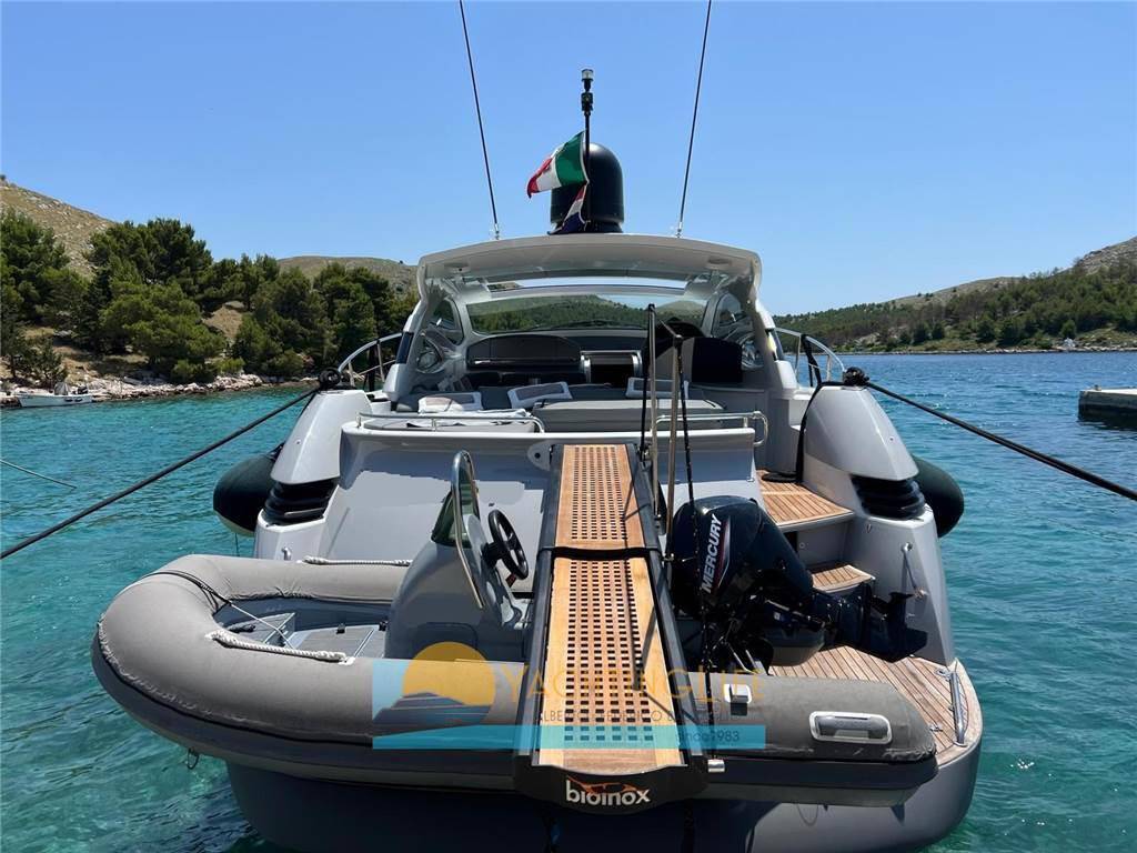 Pershing 50'