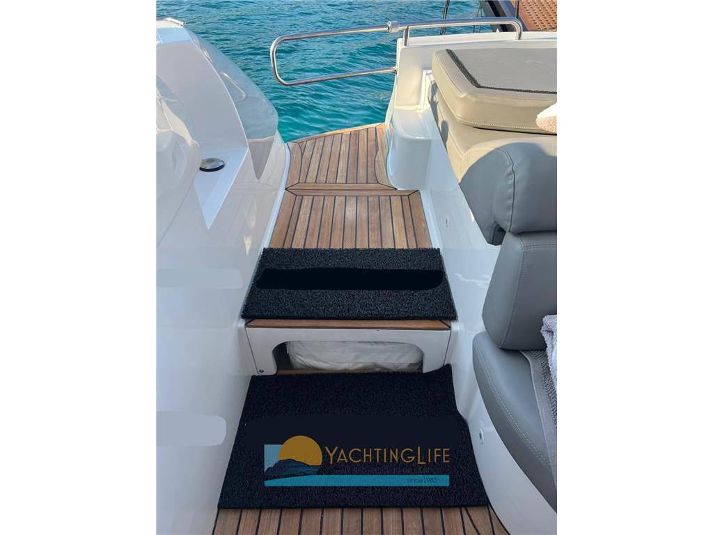 Pershing 50'