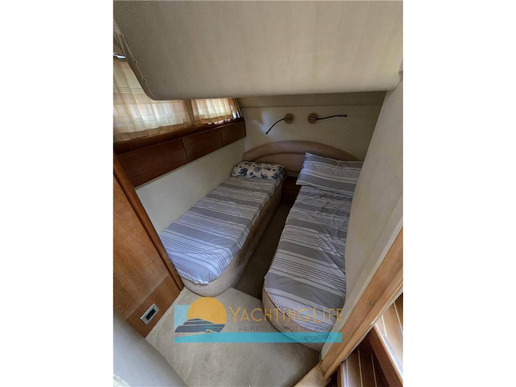 Princess yachts V 55