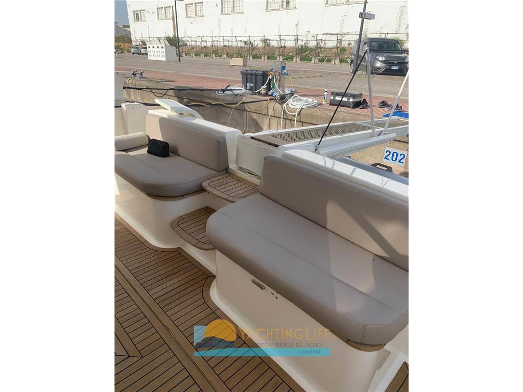 Ferretti yachts Ferretti 550