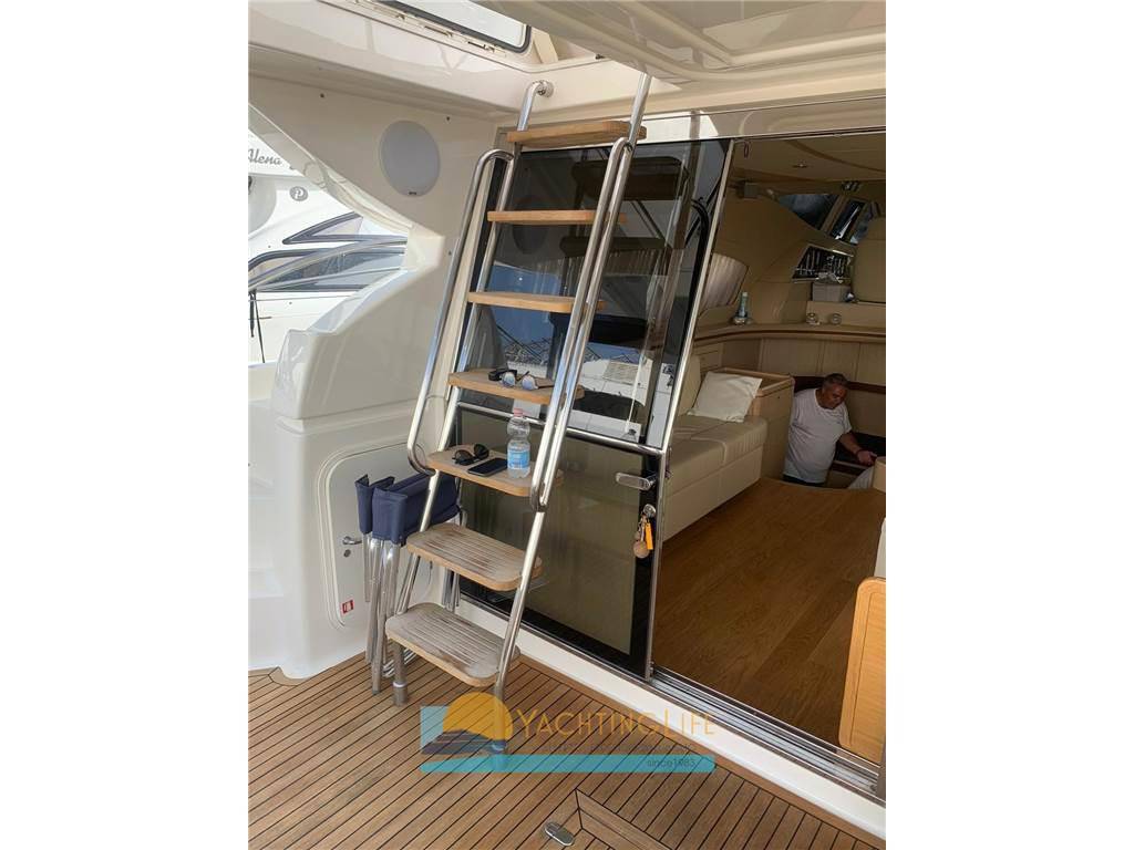 Ferretti yachts Ferretti 550