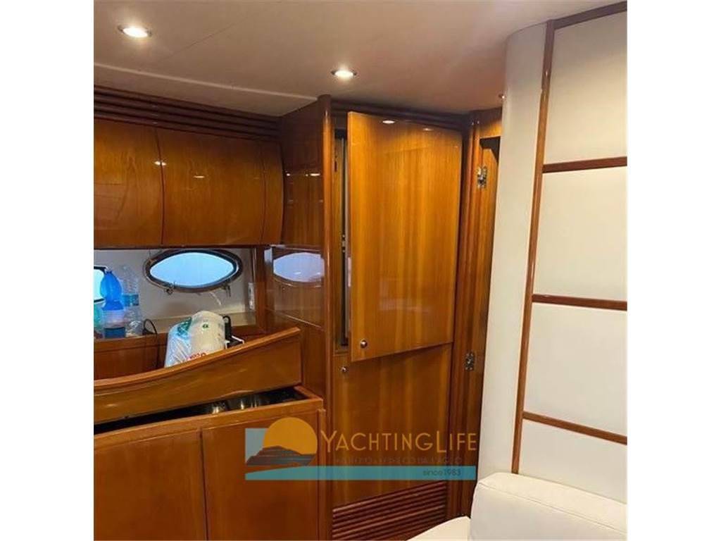 Pershing 50'