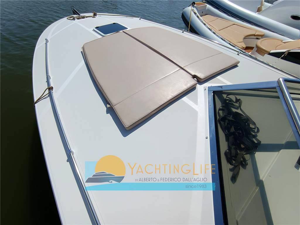 Tornado 38 f.deck
