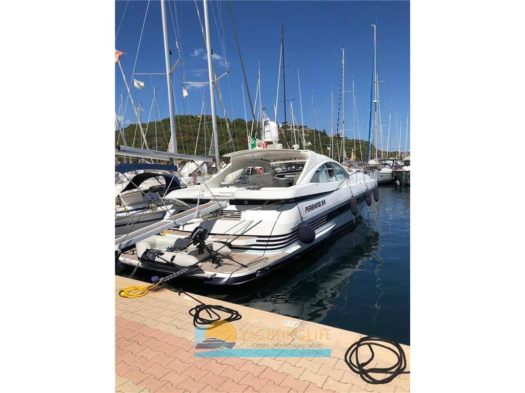 Pershing 54'