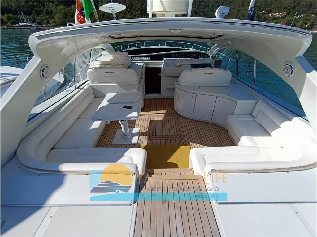 Pershing 54'