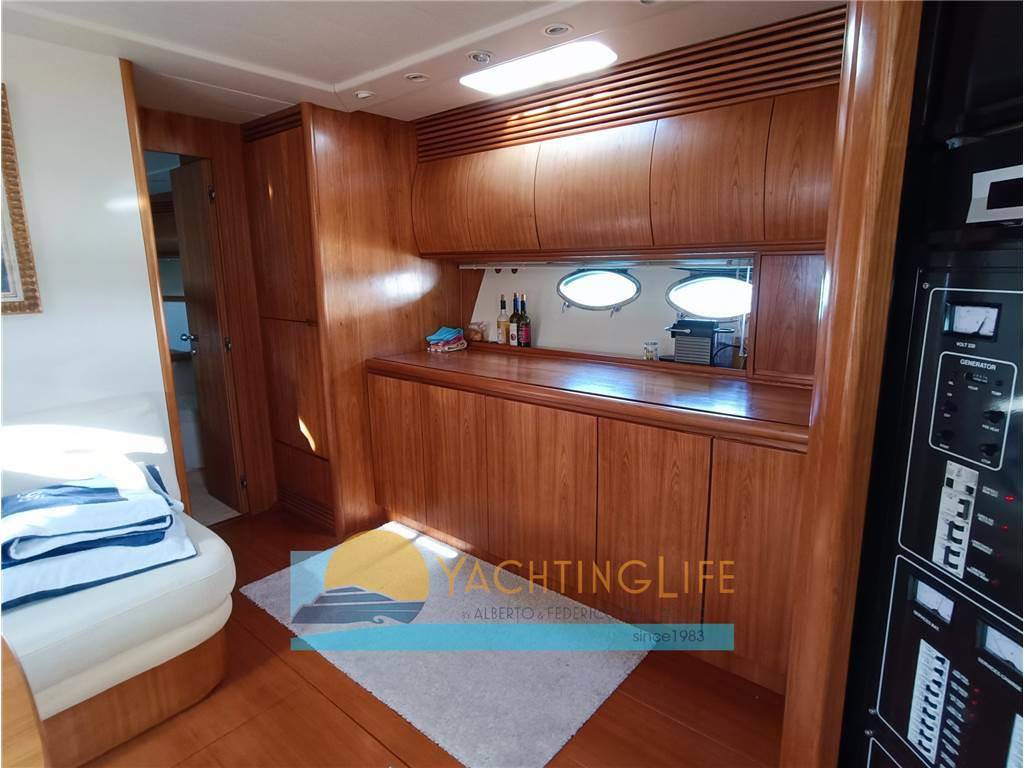 Pershing 54'