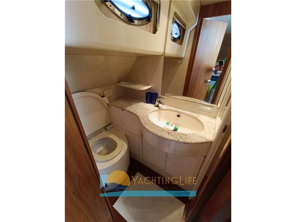 Pershing 54'