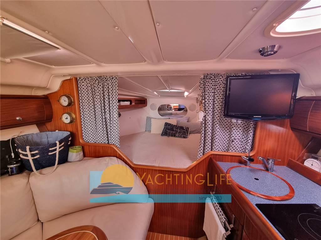 Bavaria Bmb 32 day cruiser