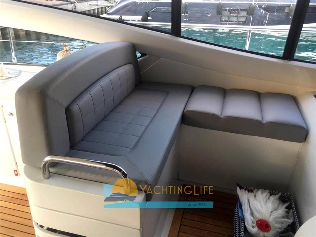 Pershing 56'