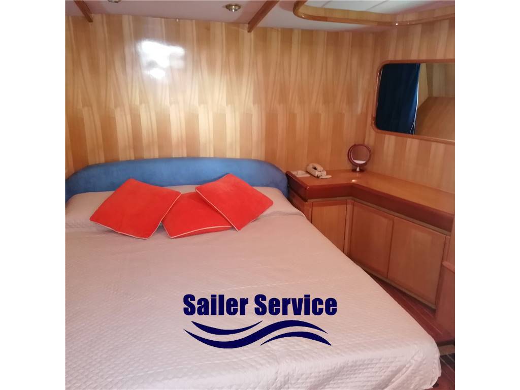 Cranchi Mediterranee 43 ht