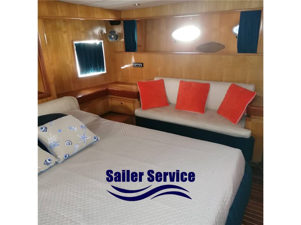 Cranchi Mediterranee 43 ht
