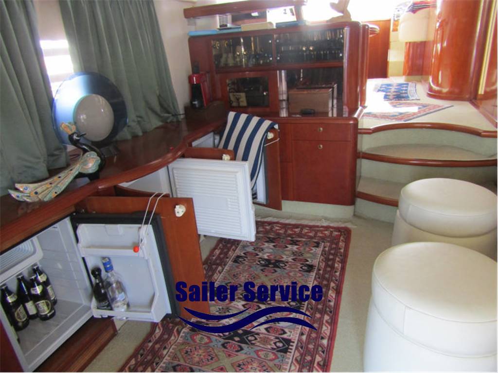 Fairline Squadron 65