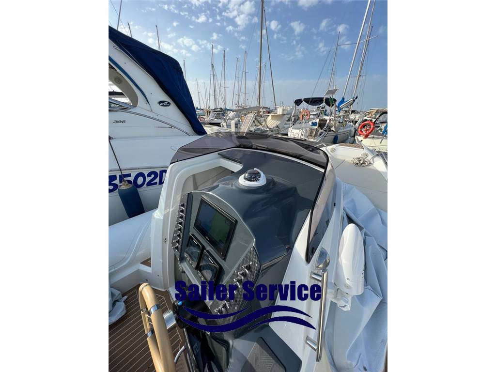 Altamarea Discovery 28