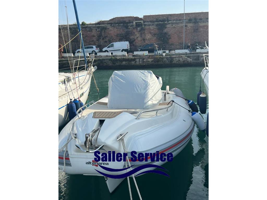 Altamarea Discovery 28