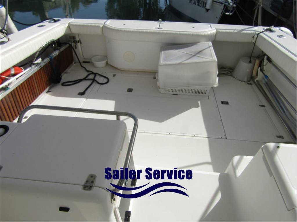 Boston whaler Defiance 34