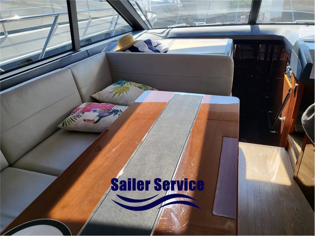 Princess yacht Princess v52