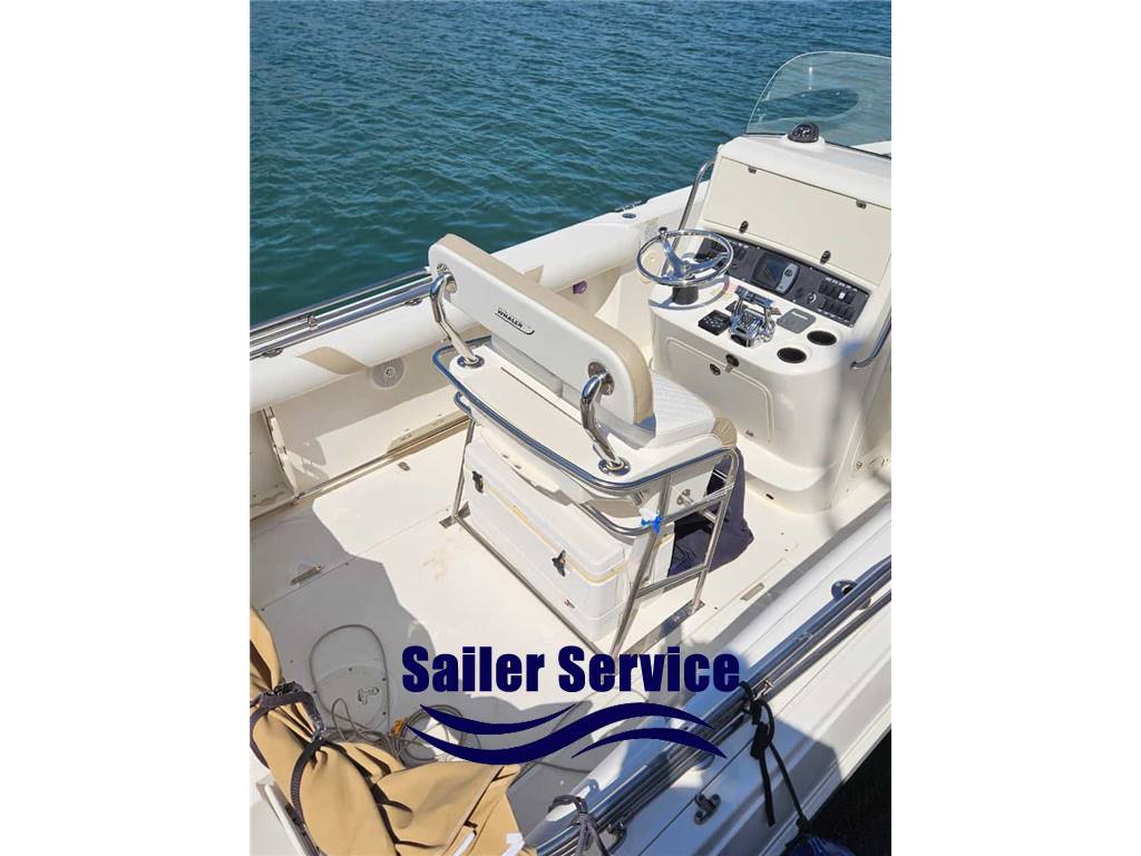 Boston whaler Boston 270