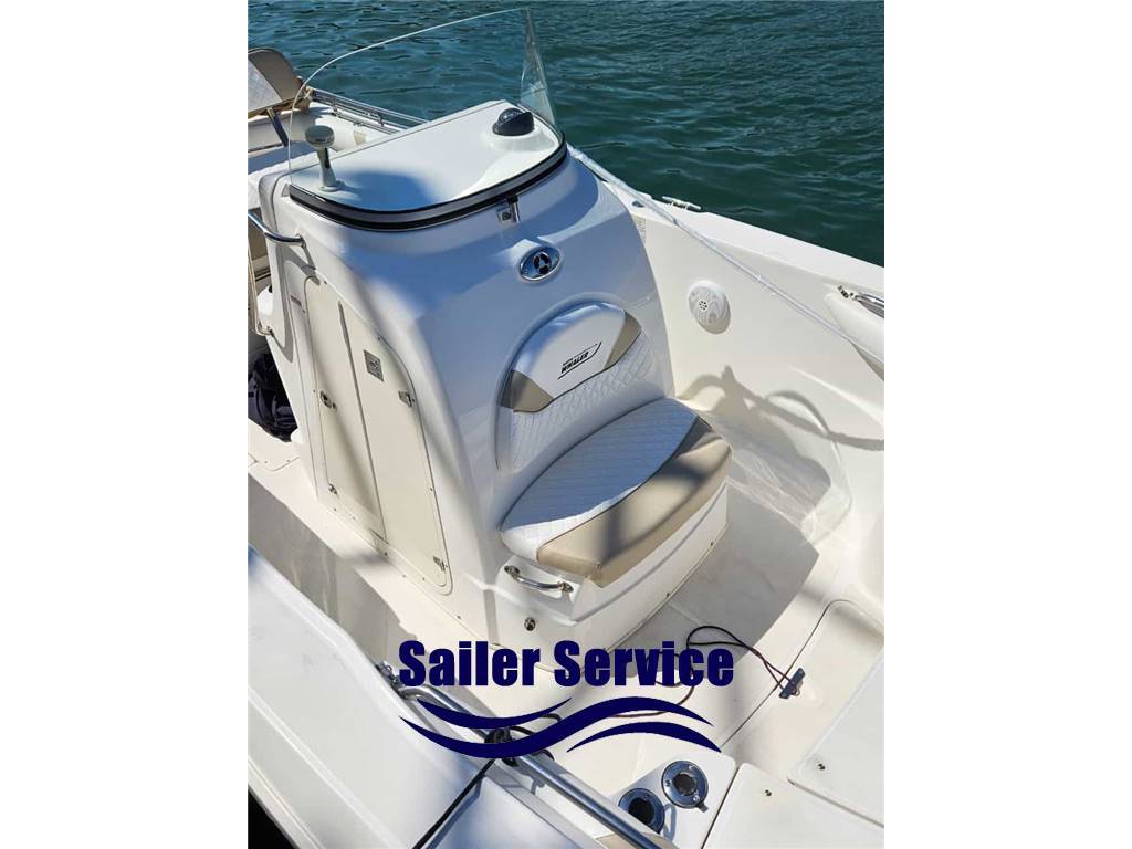 Boston whaler Boston 270