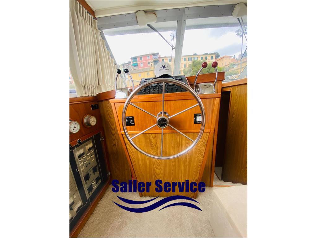 Bertram 38