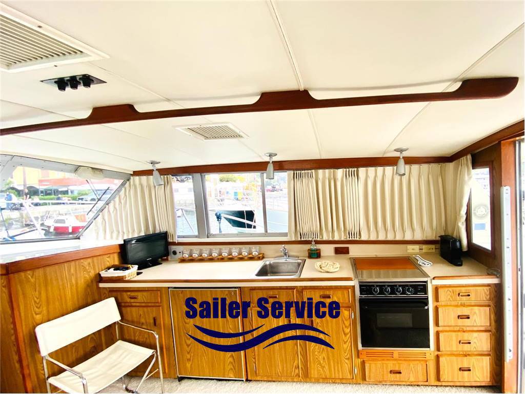 Bertram 38