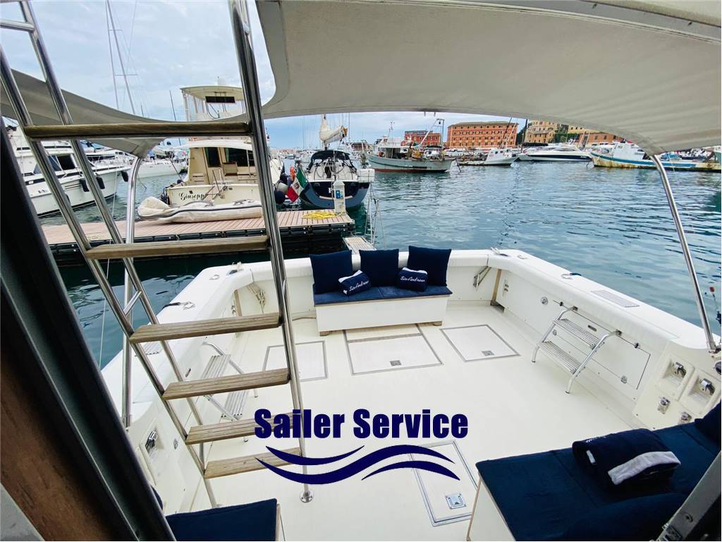 Bertram 38