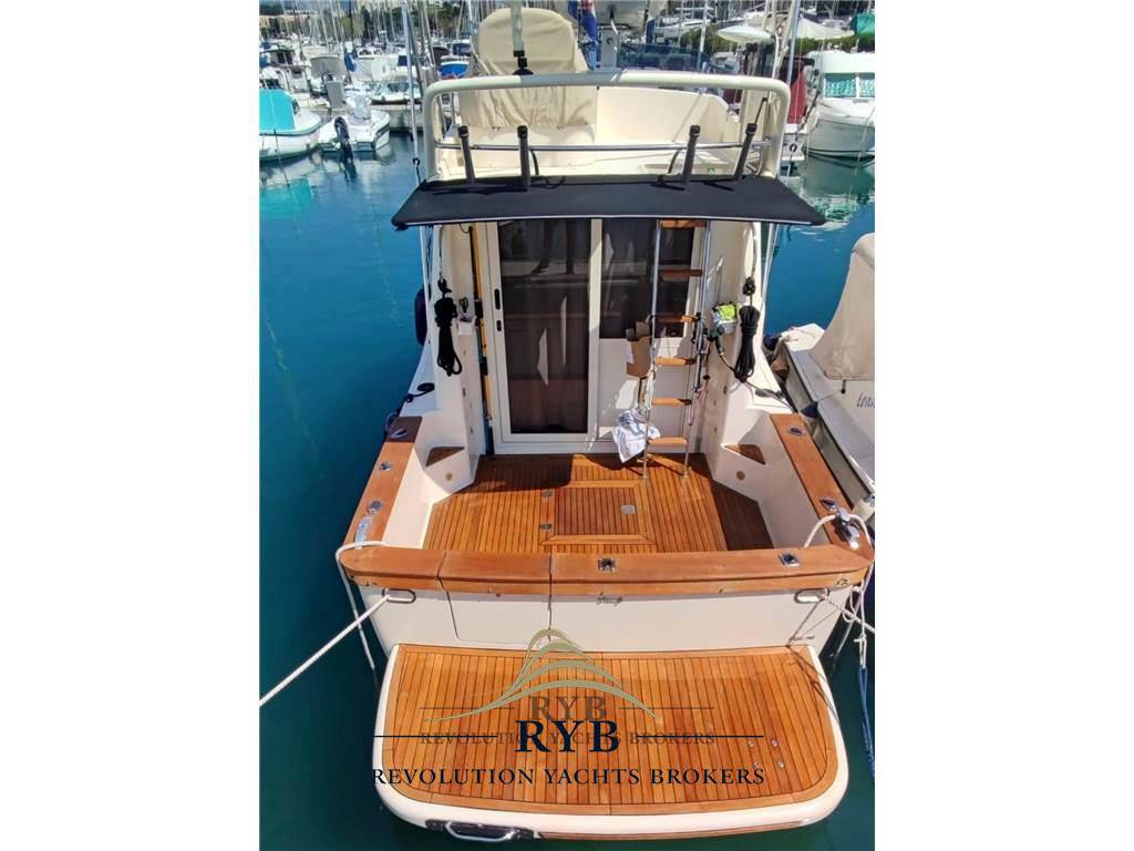 Portofino marine 10 fly