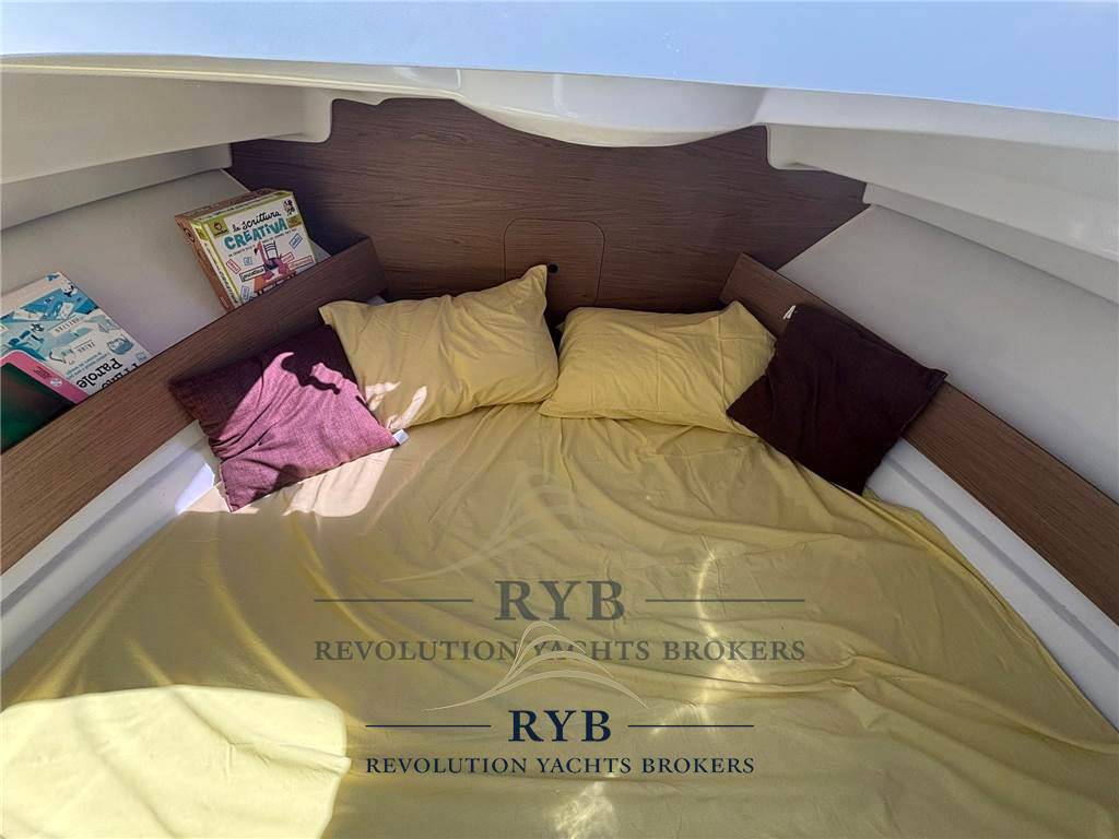 Beneteau Antares 680