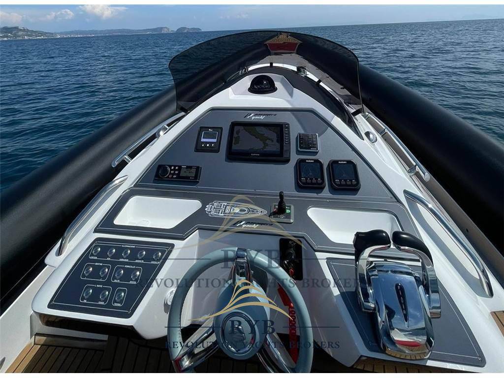 Panamera yacht Py100