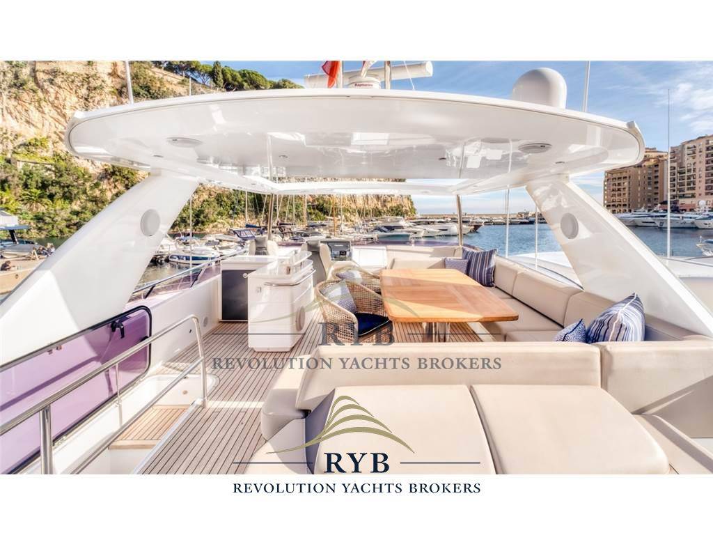 Princess yachts 68 fly