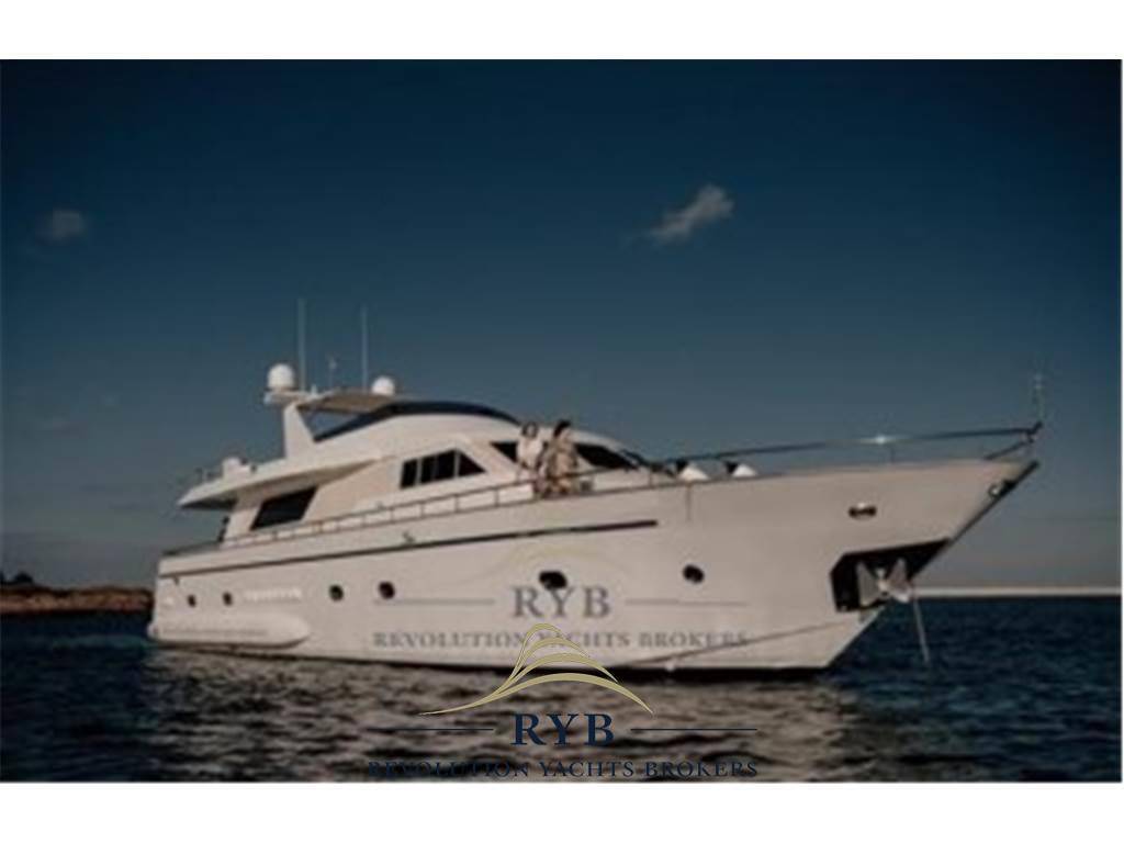 Versilcraft Falcon 82 s