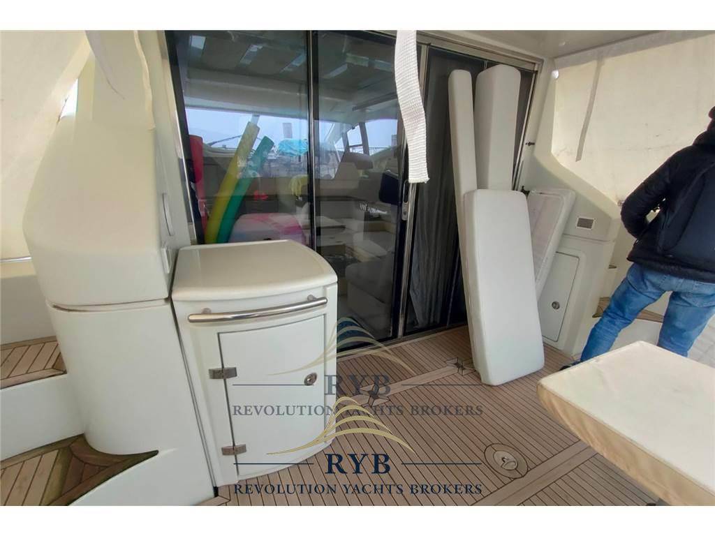 Azimut 43 s