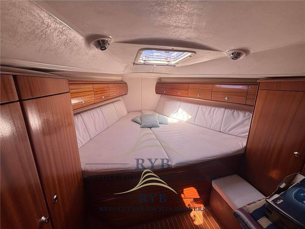 Bavaria 38 cruiser