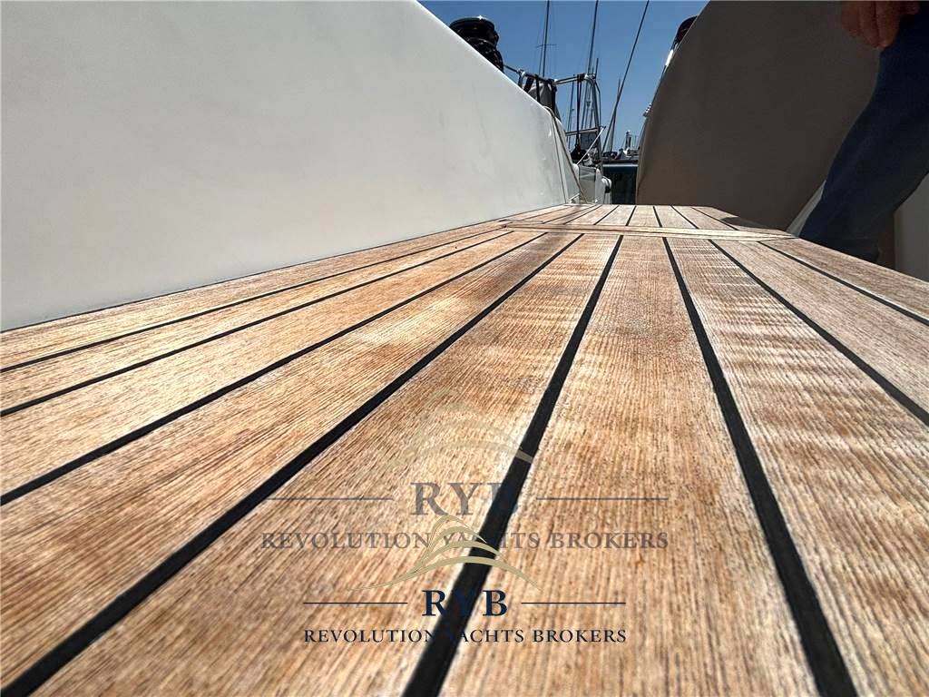 Italia yachts 10.98