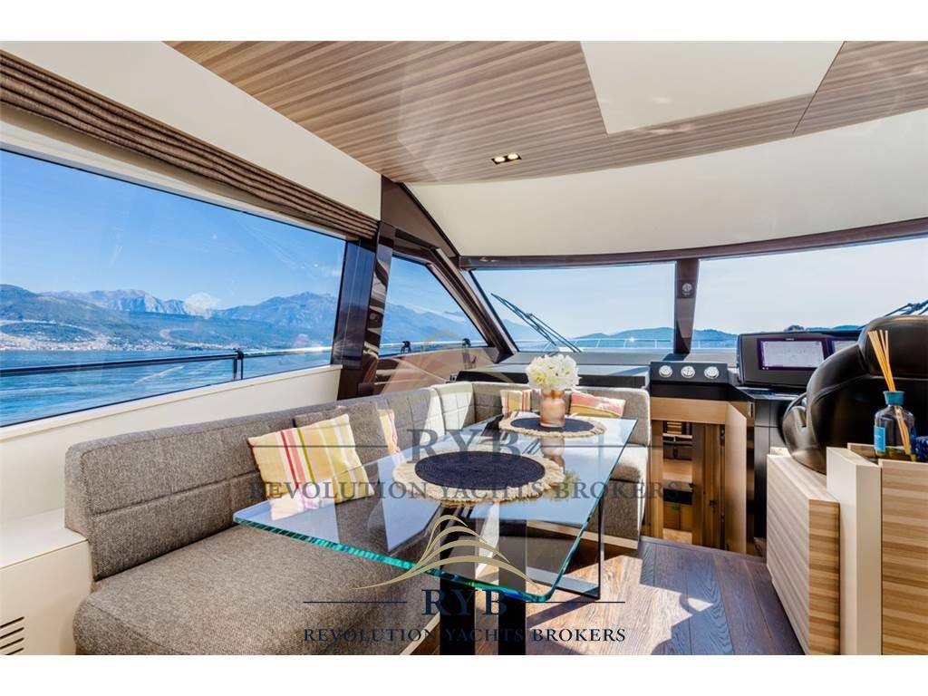 Ferretti yachts Ferretti 670