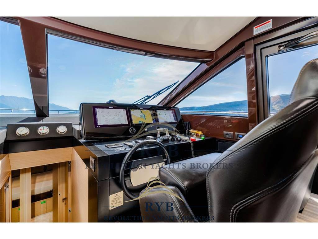 Ferretti yachts Ferretti 670