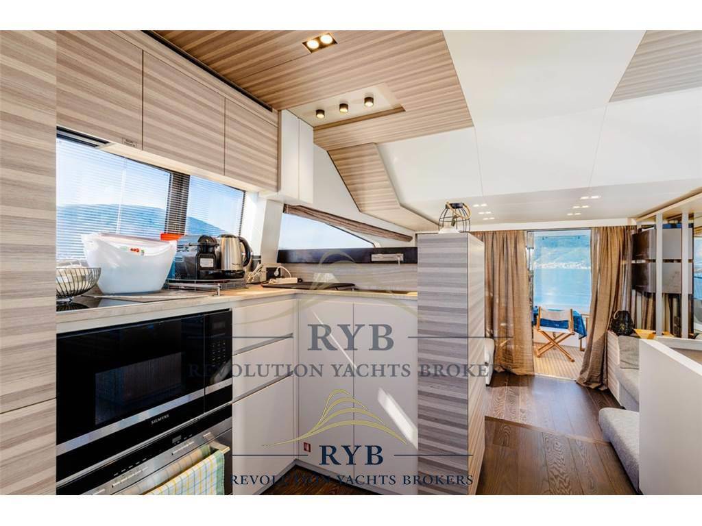 Ferretti yachts Ferretti 670